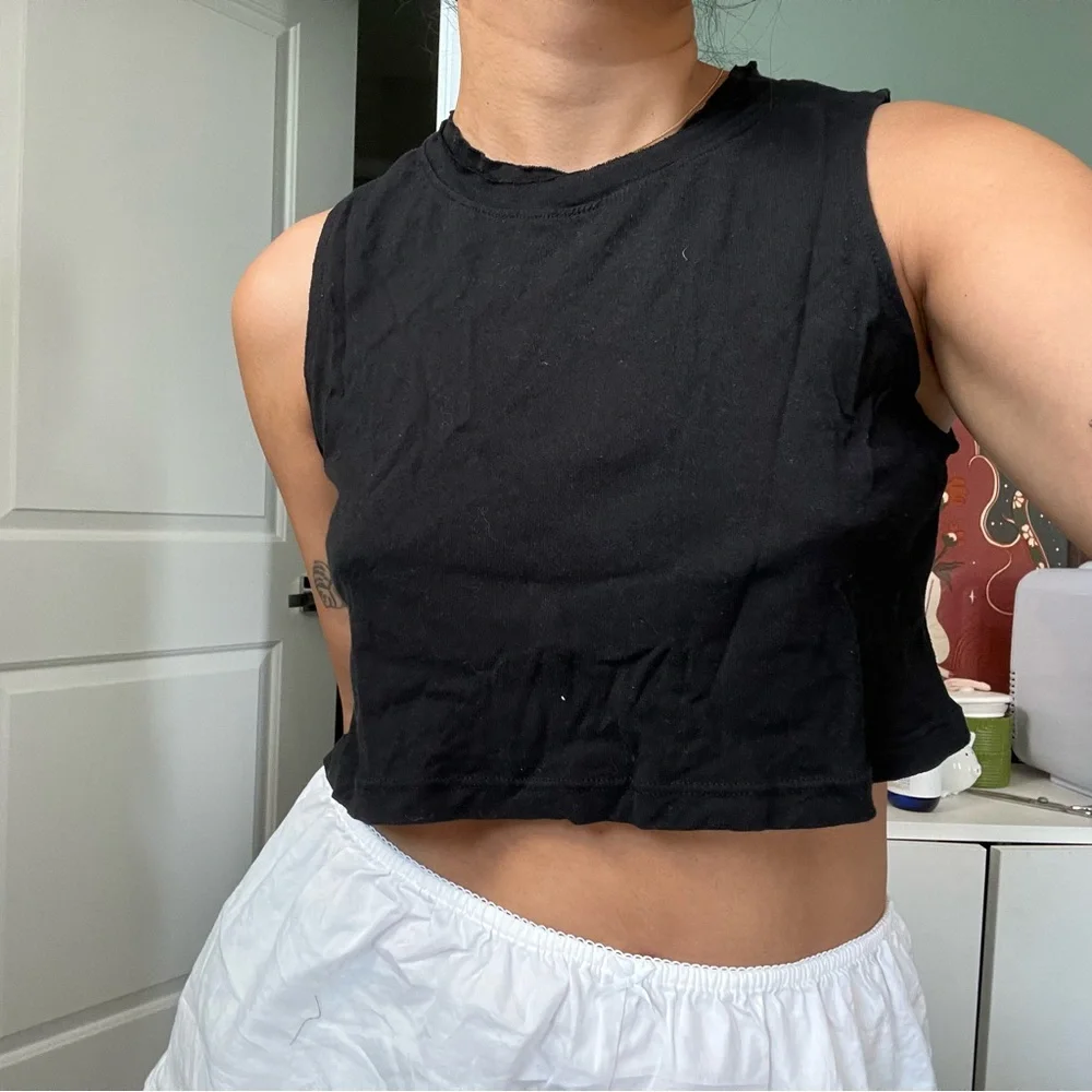 SOLD Mate the label cropped tank - Picture 2 of 9